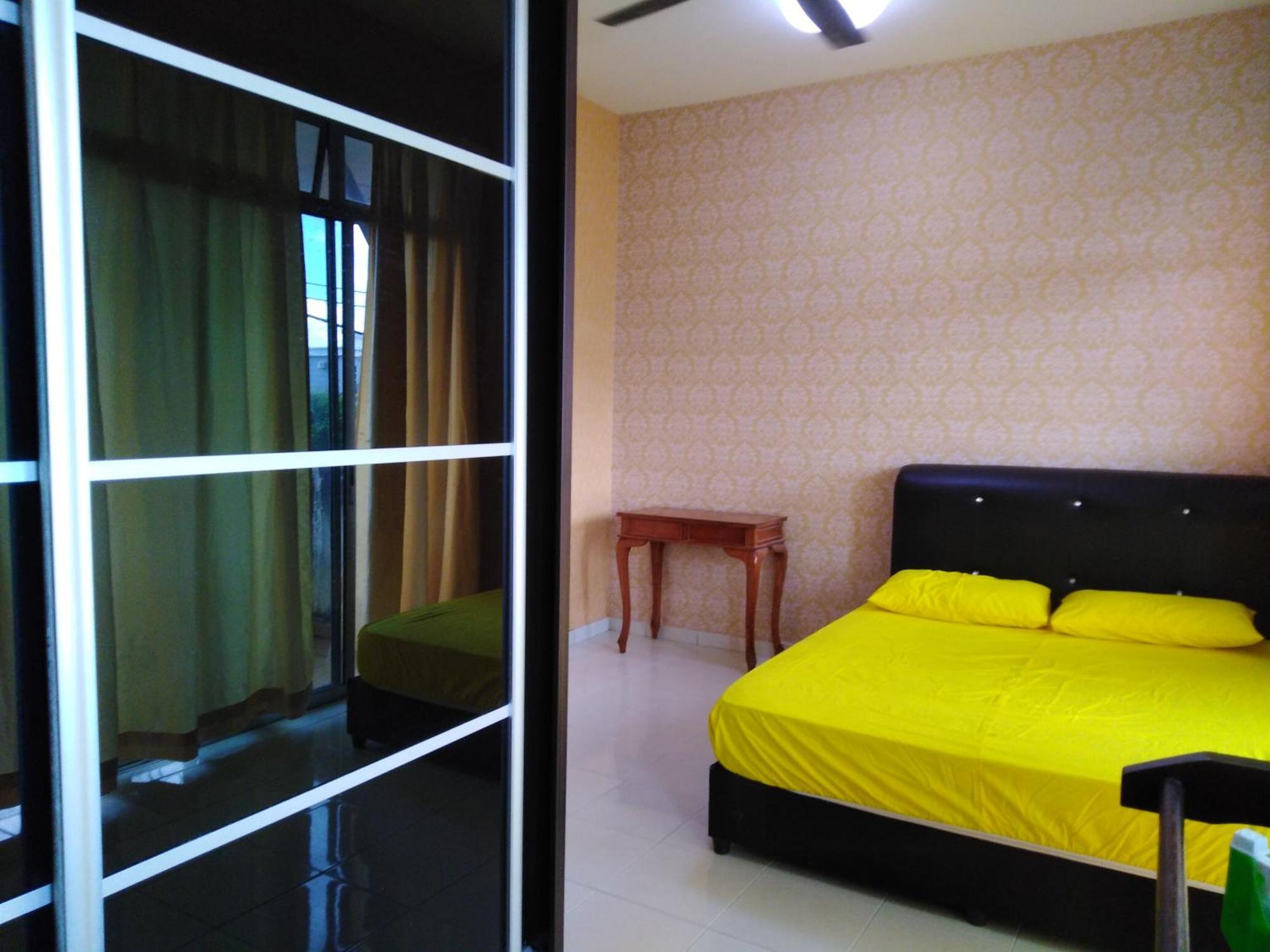 Dkamar Homestay At Desaru, Fully Aircond, Wifi, Coway, Street View 4 Min To Desaru Beach Kangkar Chemaran 외부 사진